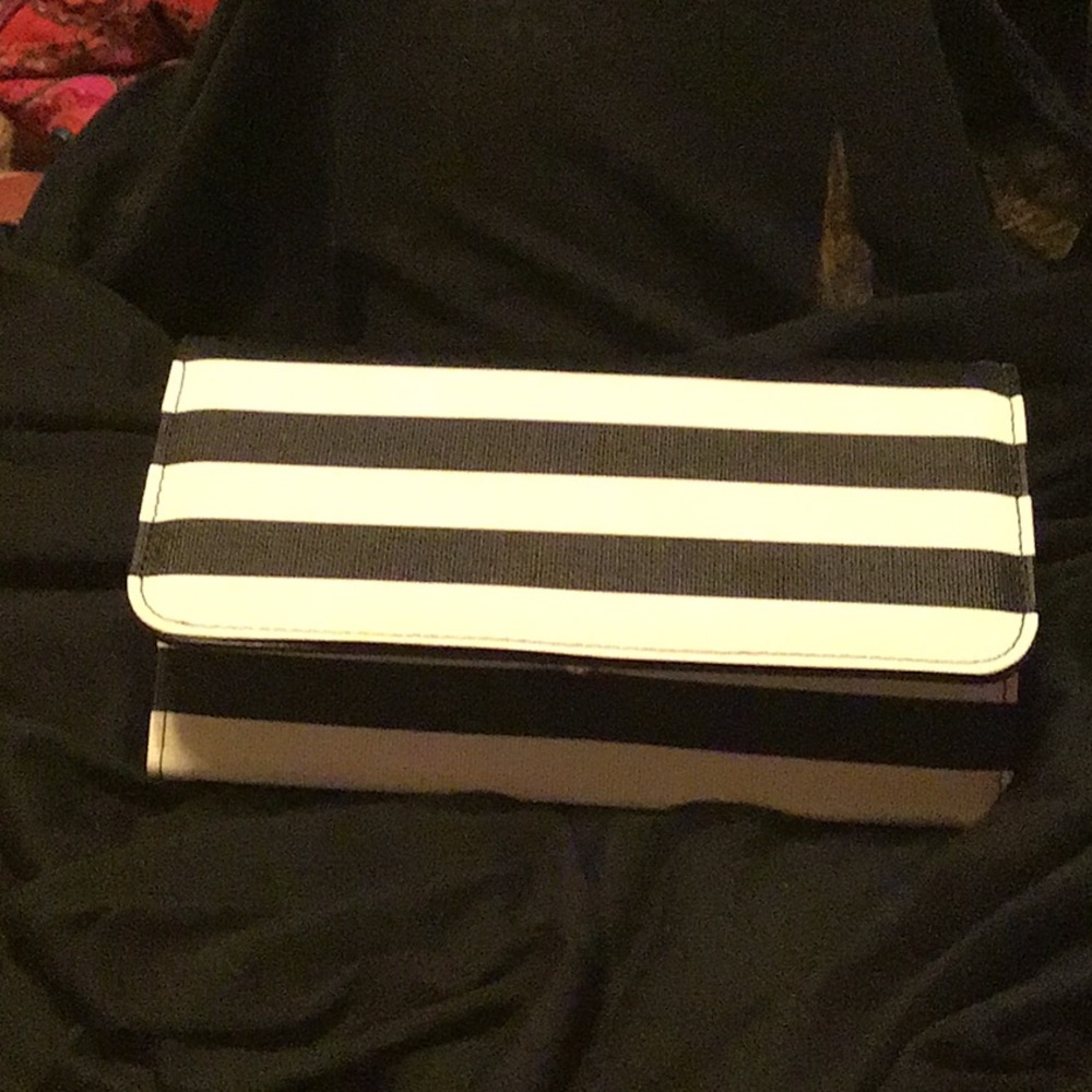 Kit from the Cloth-Clutch wallet B&W stripe!
